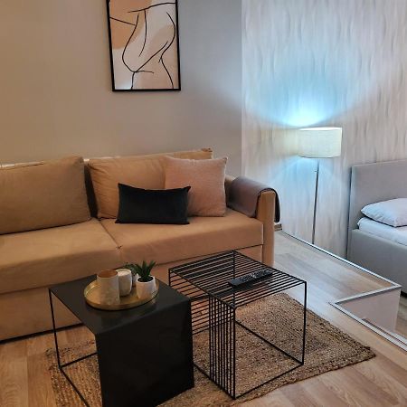 Sleep And Drive Premium Apartment Sarajevo Ngoại thất bức ảnh